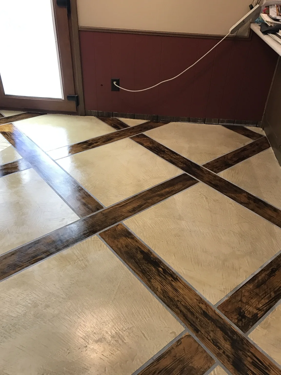 Decorative grid floor detail
