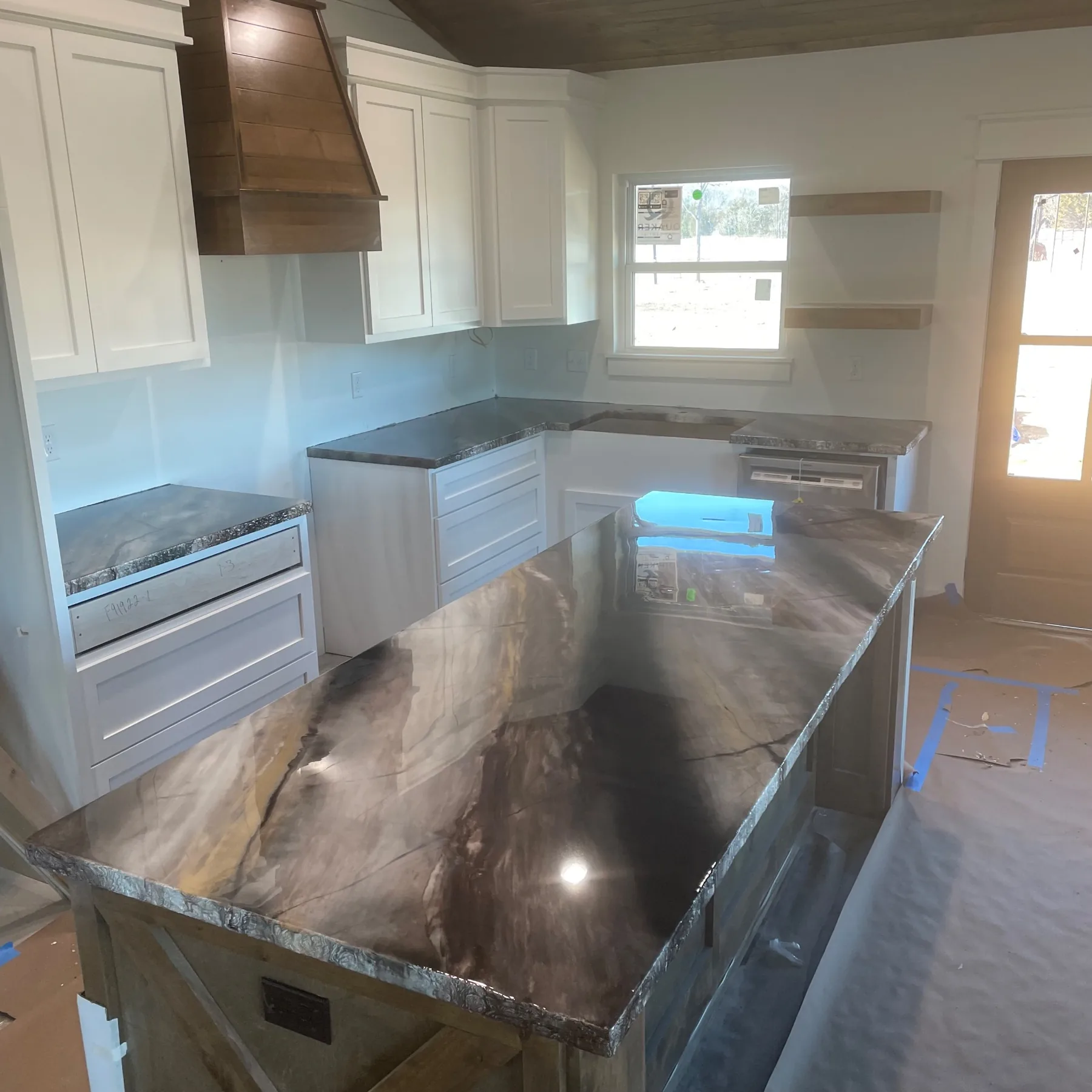 Custom concrete kitchen countertops