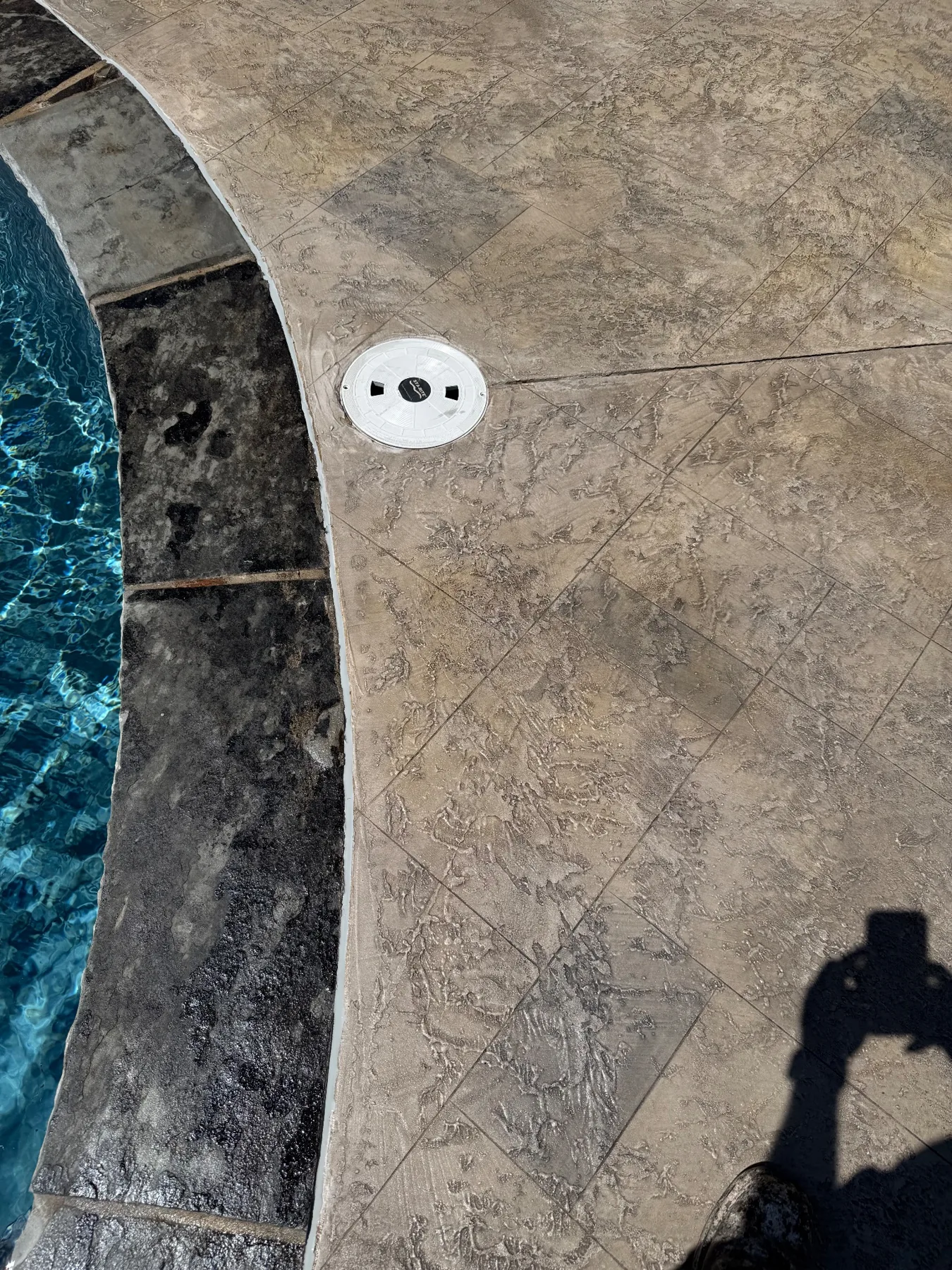 Custom textured pool deck detail