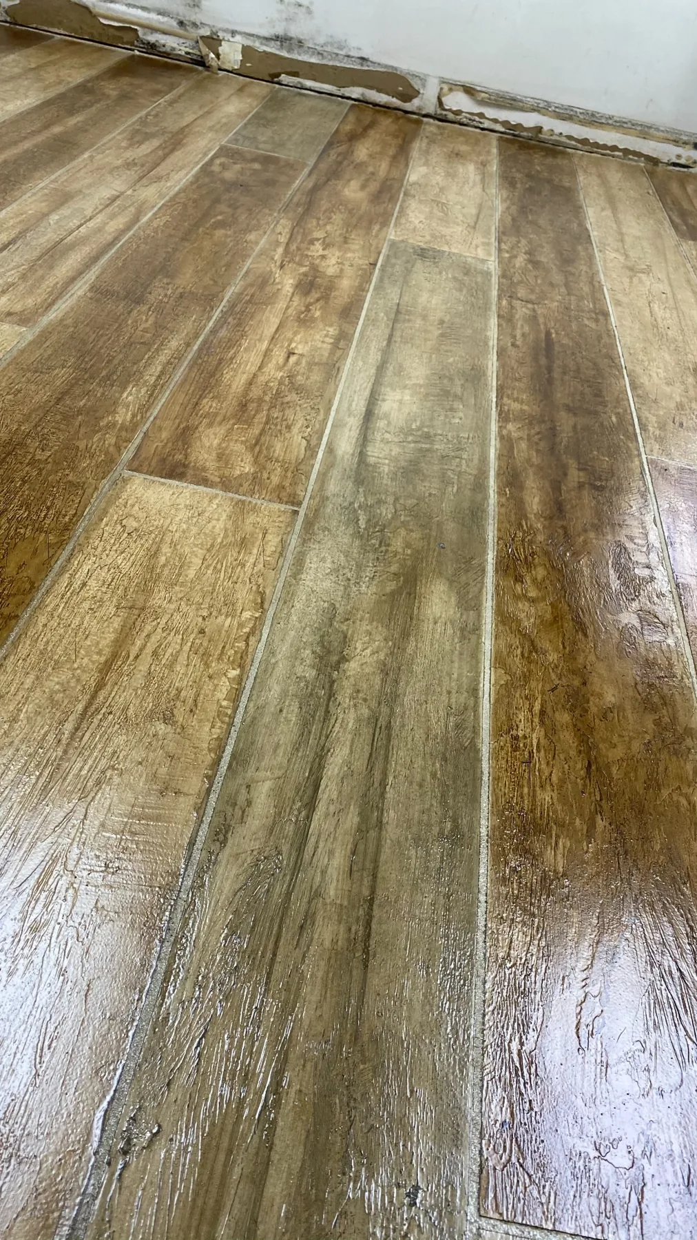 Wood-look concrete plank detail